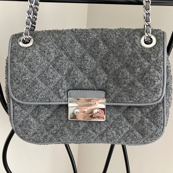 Michael Koss Grey Quilted Felt Bag - Picture 1 of 4